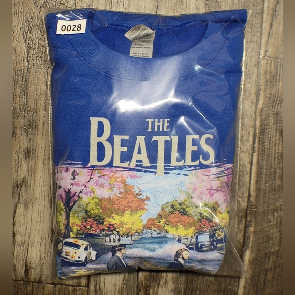 The Beatles 60th Anniversary 1960-2020 Long Sleeve  Men Size XL Sweatshirt - Picture 6 of 6